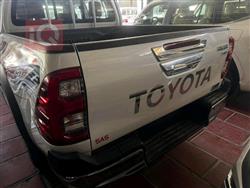 تويوتا هايلوكس